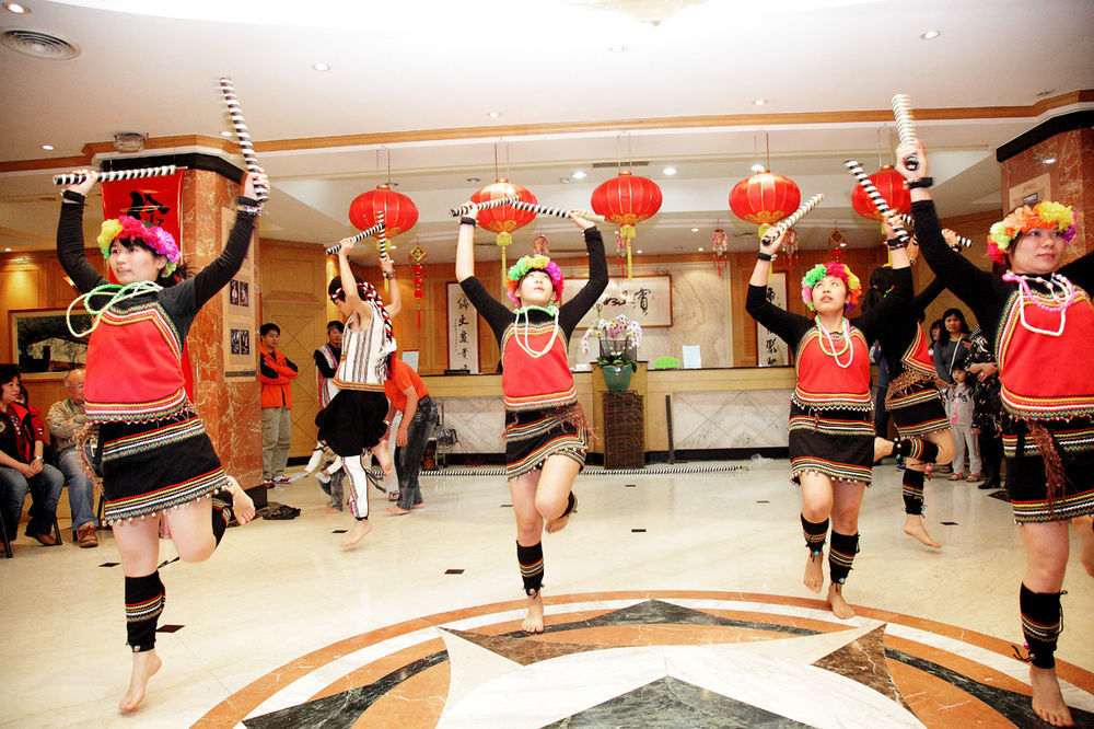 Dongpo Ti Lun Hotel Xinyi Εξωτερικό φωτογραφία