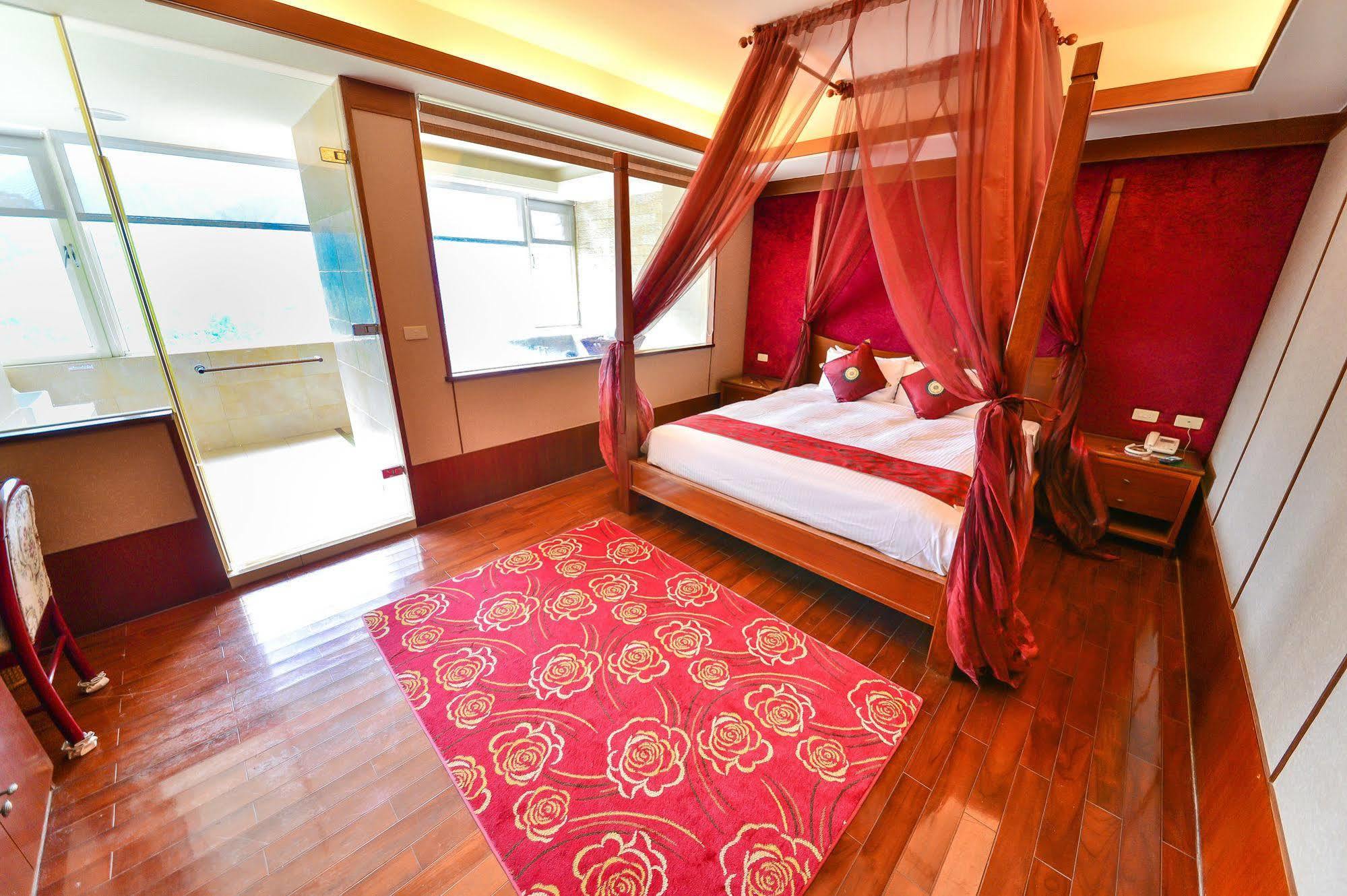 Dongpo Ti Lun Hotel Xinyi Εξωτερικό φωτογραφία