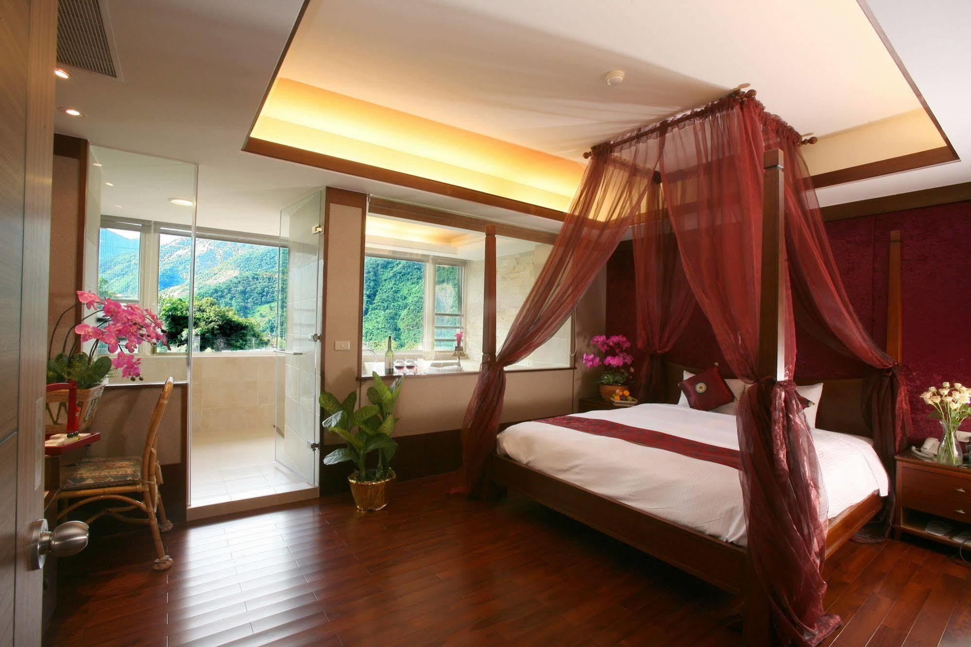 Dongpo Ti Lun Hotel Xinyi Εξωτερικό φωτογραφία