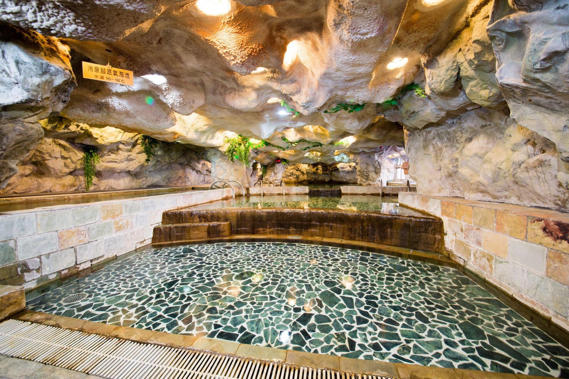 Dongpo Ti Lun Hotel Xinyi Εξωτερικό φωτογραφία
